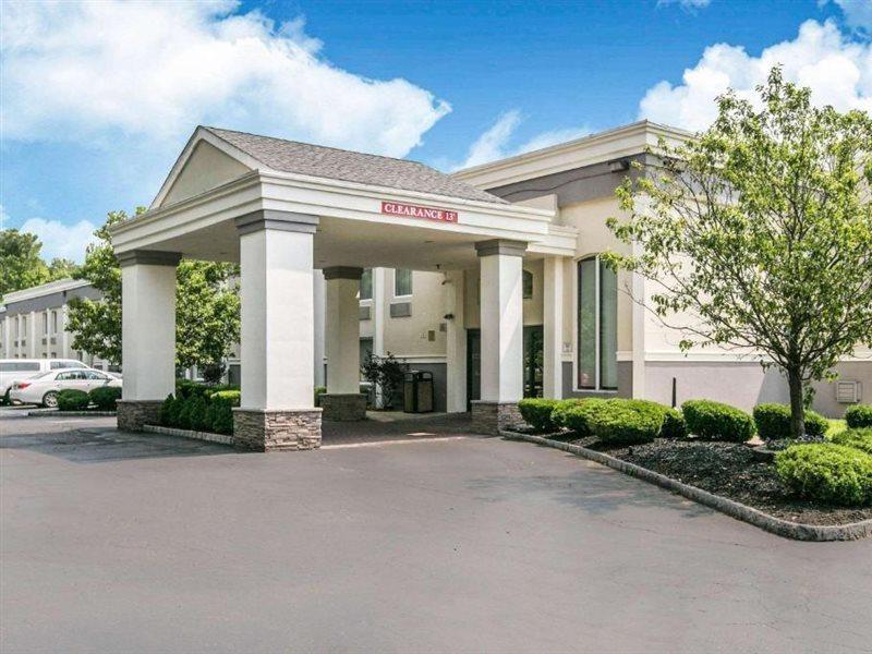 Quality Inn Edison-New Brunswick Exterior photo